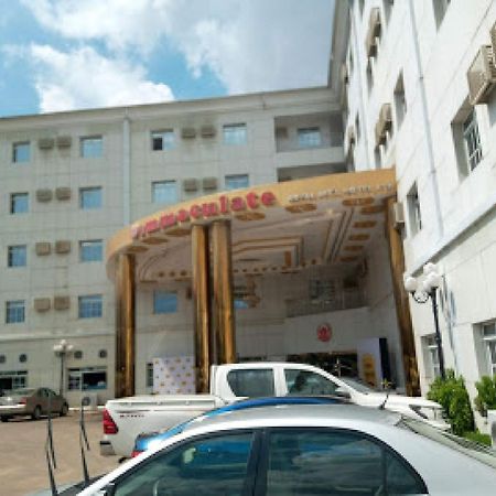Room In Bb - Immaculate Royal International Hotel Owerri Εξωτερικό φωτογραφία