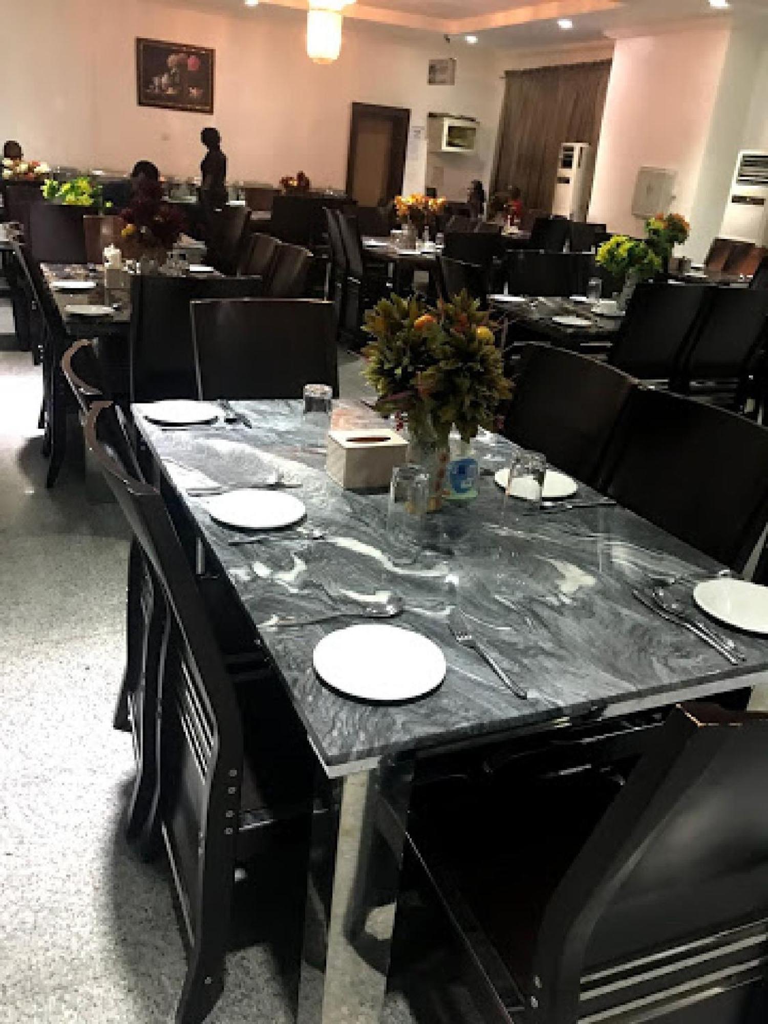 Room In Bb - Immaculate Royal International Hotel Owerri Εξωτερικό φωτογραφία