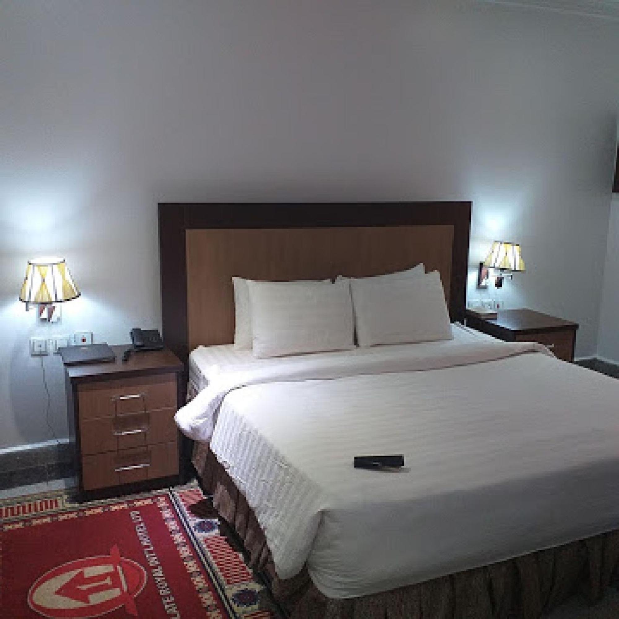 Room In Bb - Immaculate Royal International Hotel Owerri Εξωτερικό φωτογραφία