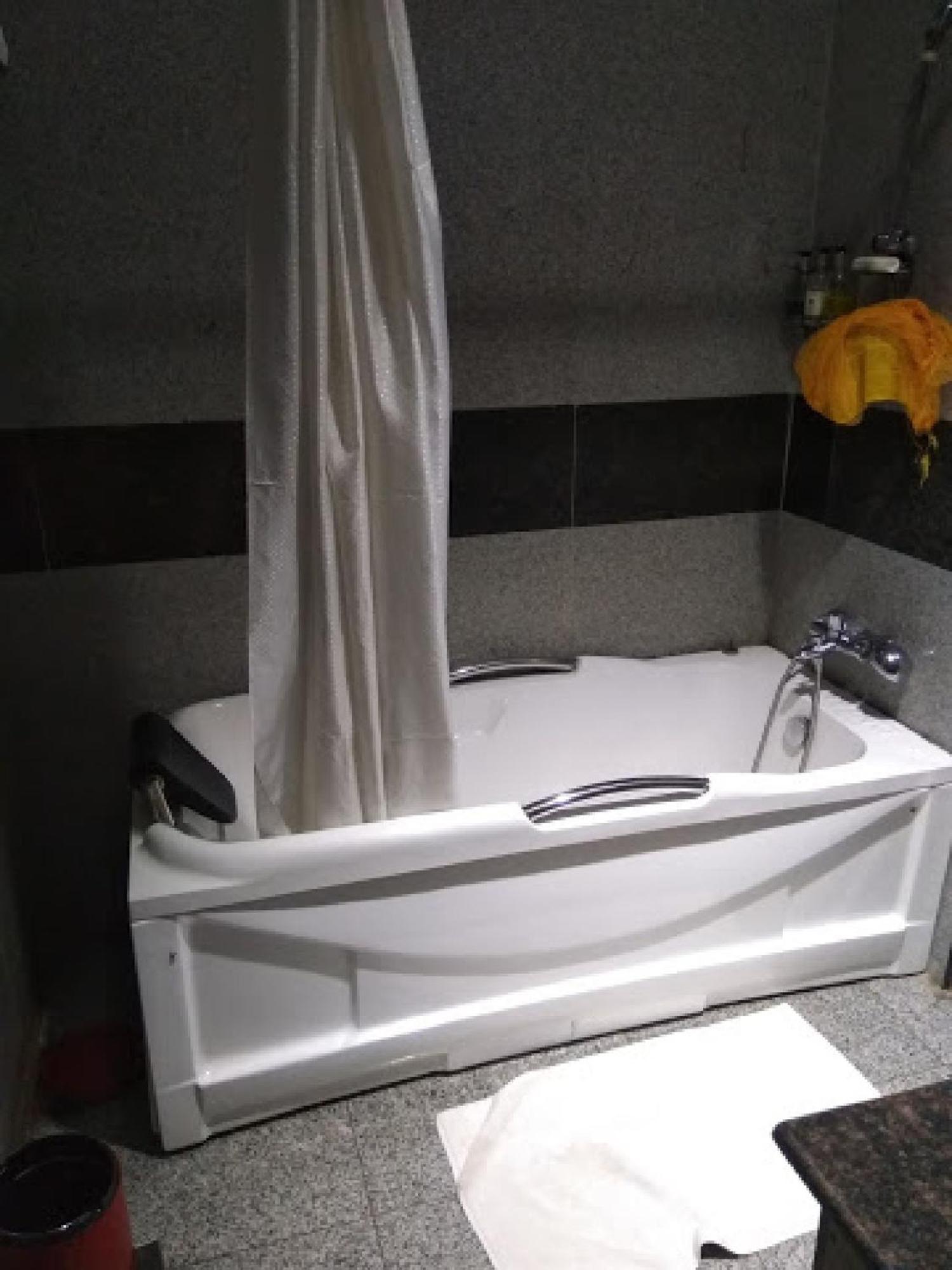 Room In Bb - Immaculate Royal International Hotel Owerri Εξωτερικό φωτογραφία
