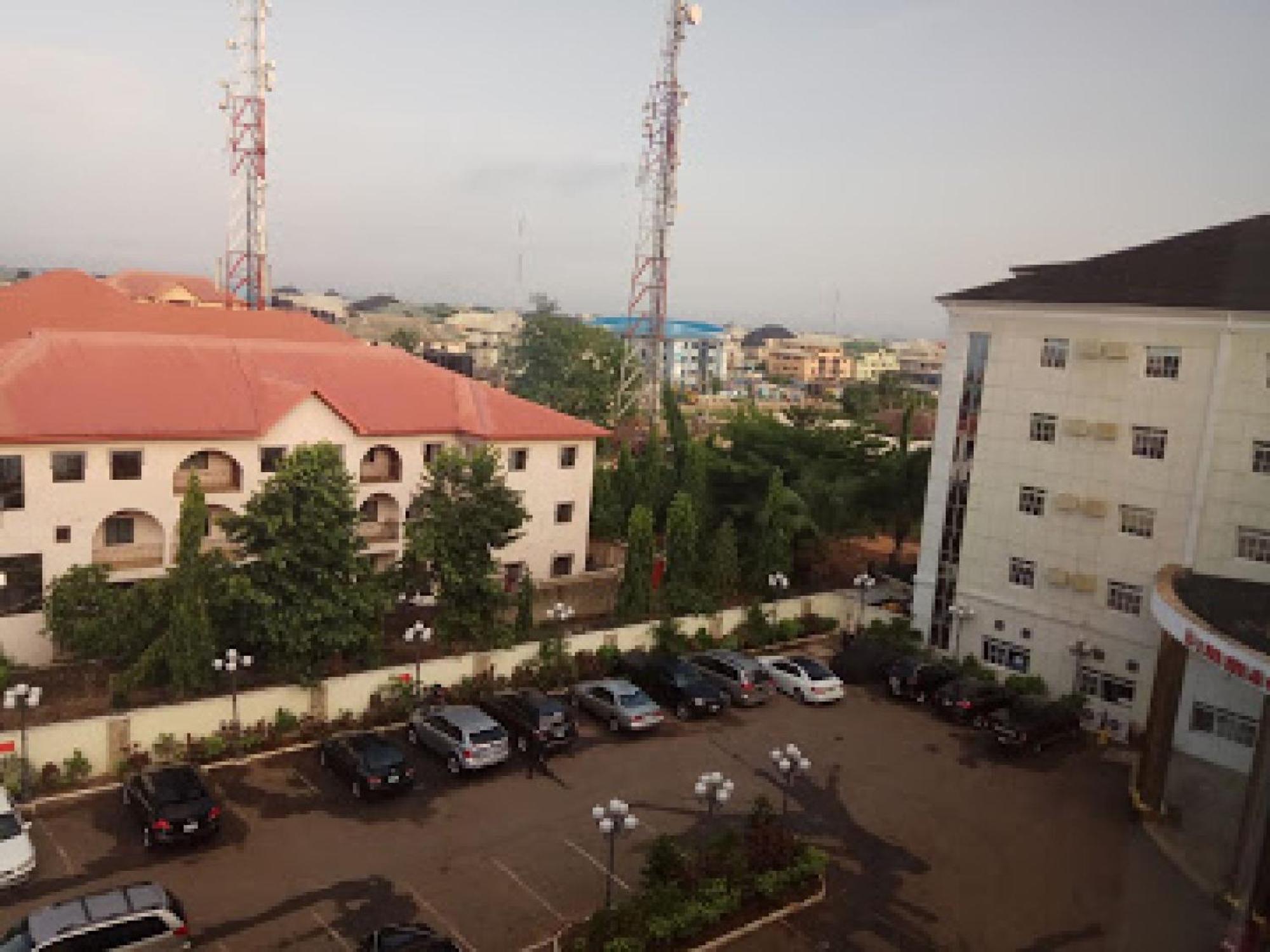 Room In Bb - Immaculate Royal International Hotel Owerri Εξωτερικό φωτογραφία